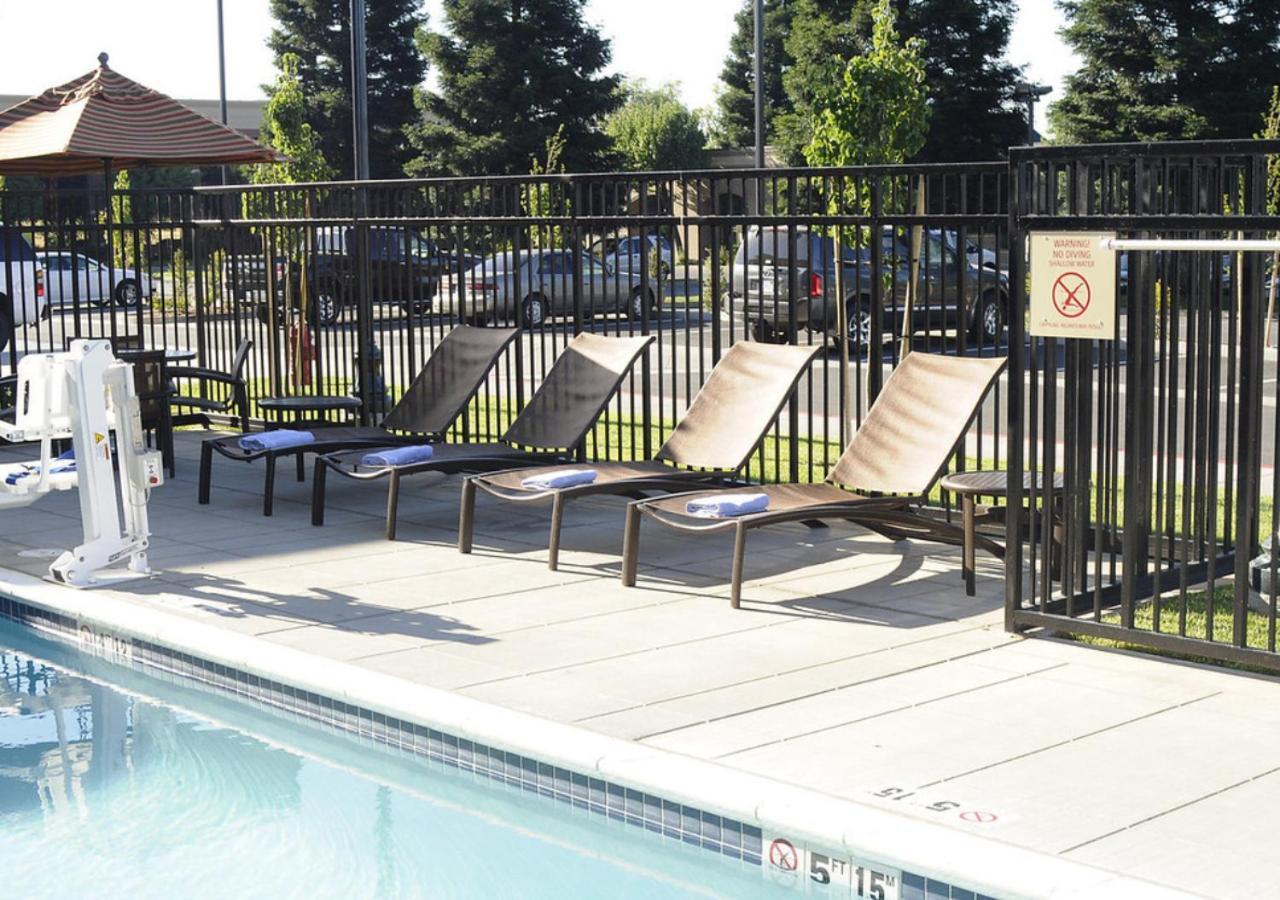 Towneplace Suites Redding Ngoại thất bức ảnh